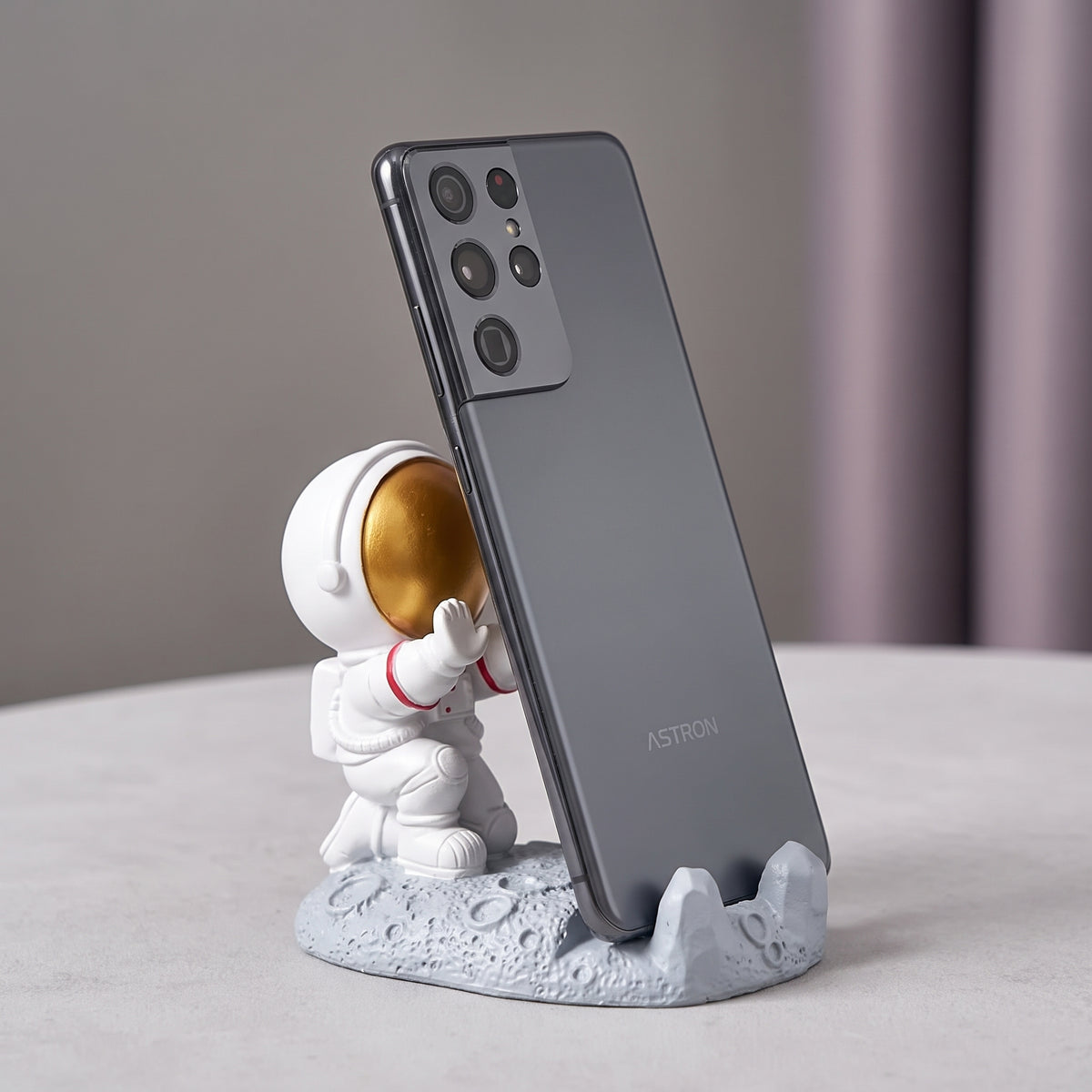 Astronot Telefon Tutucu